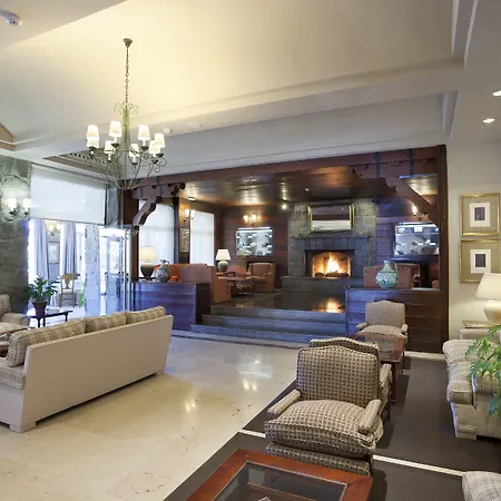 帕拉多卡纳达斯特德酒店 3*