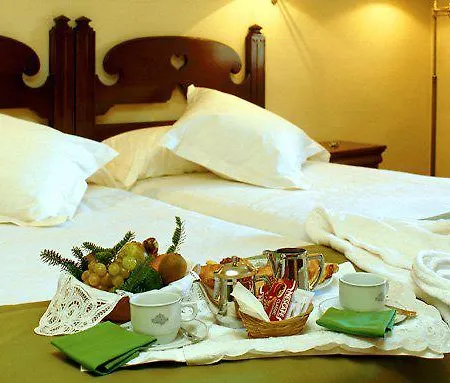 帕拉多卡纳达斯特德酒店 3* 拉奥罗塔瓦